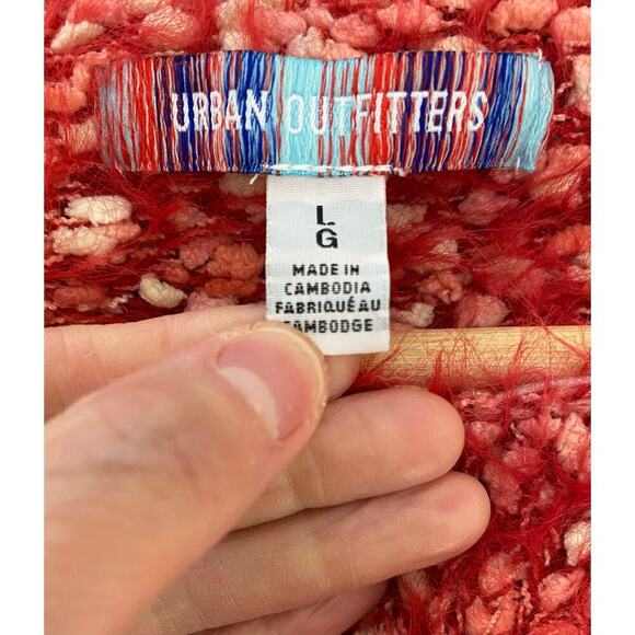 Urban Outfitters Women's L Fuzzy Red Puff Sleeve Crop Pullover Sweater - Picture 4 of 5